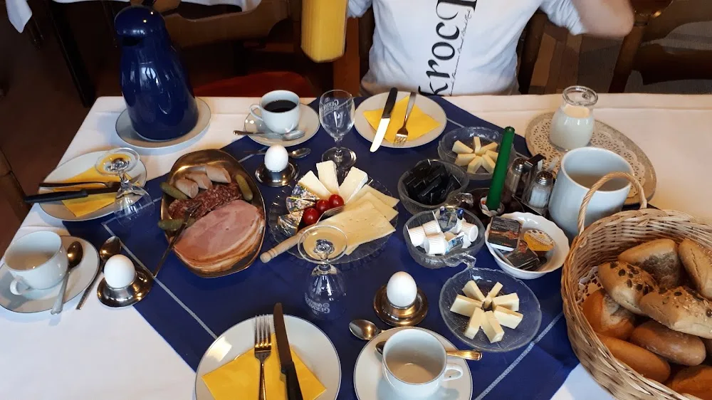 Hotel Pension Schützenhof Warburg - Warburg pet otel görseli 4