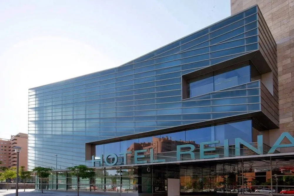 Hotel Reina Petronila Zaragoza - Zaragoza pet otel